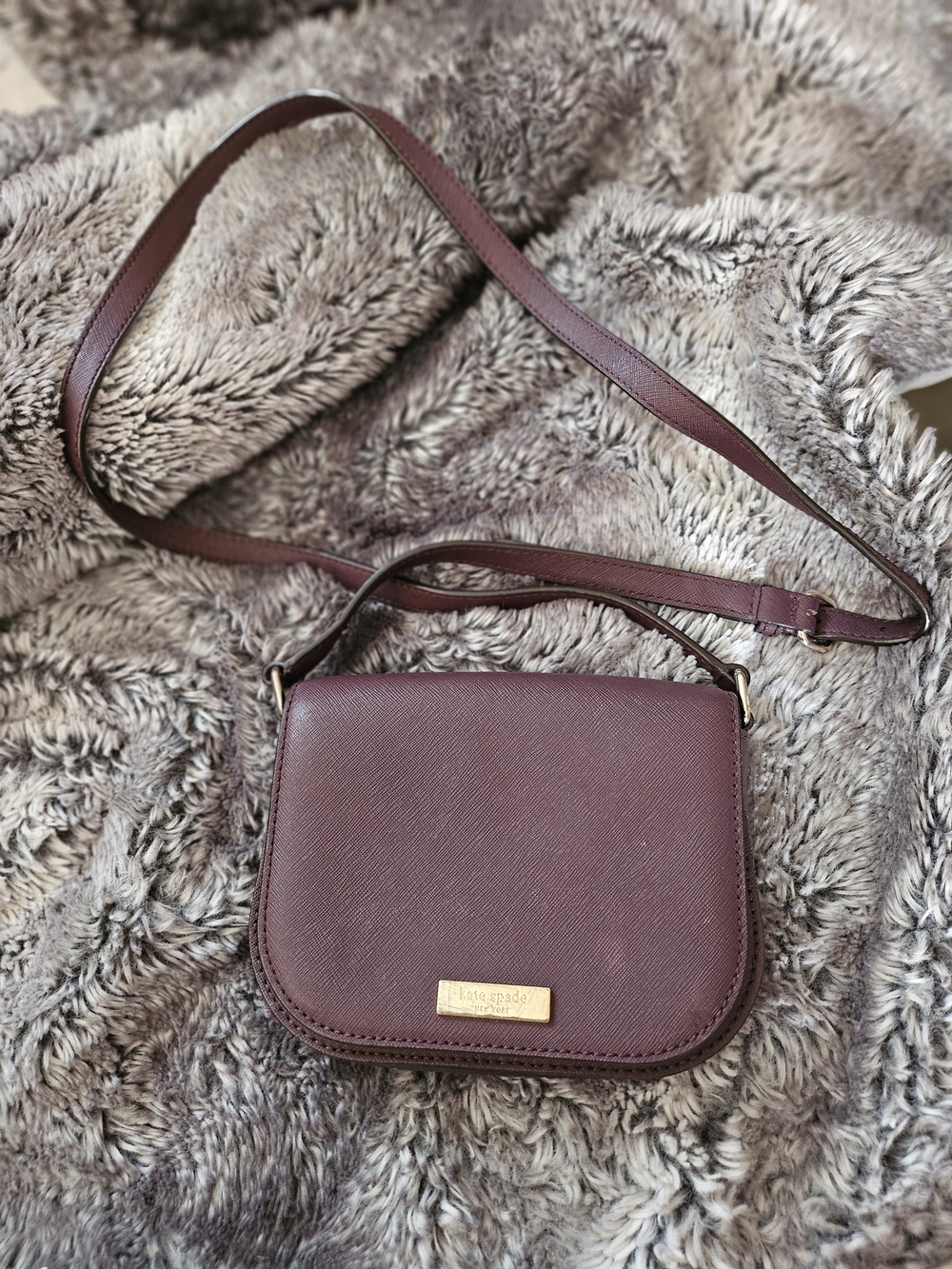 Kate Spade New York Laurel Way Large Carsen Saffiano Leather Crossbody Bag Plum